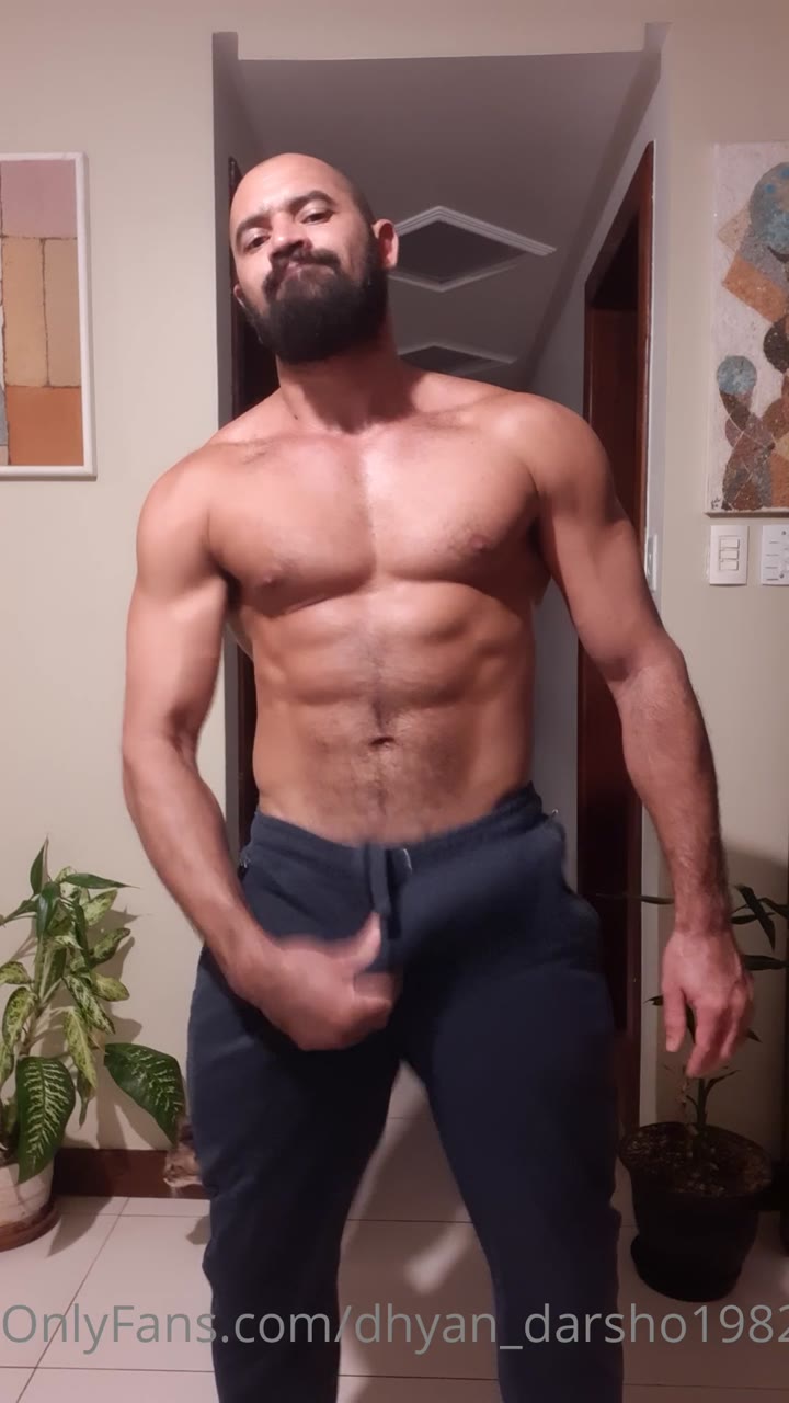 5 BEARDED DADDY Dhyan Darshô dhyan_darsho1982 ONLYFANS LEAKED