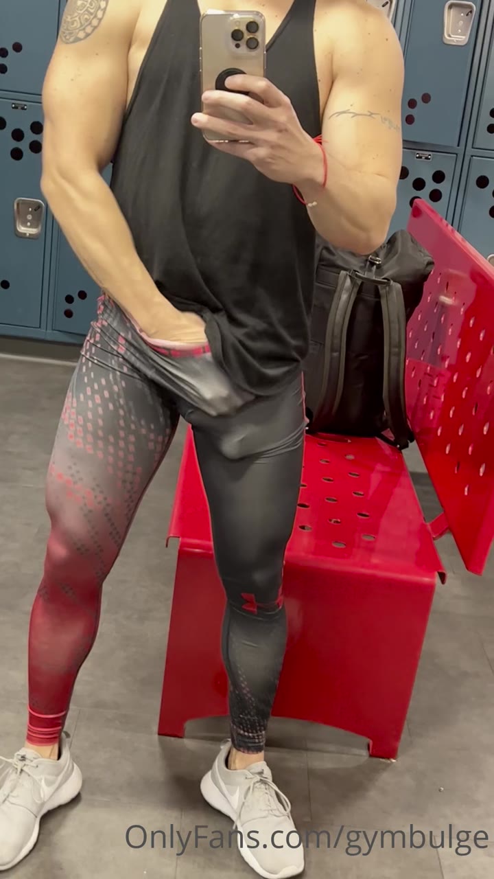 195  sexy hunk Wiccan gymbulge gym.bulge OnlyFans porn