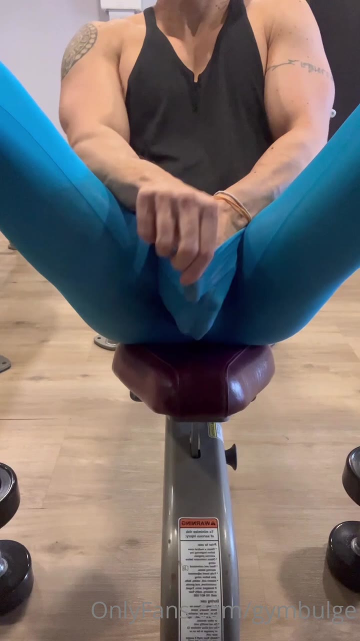 333  sexy hunk Wiccan gymbulge gym.bulge OnlyFans porn