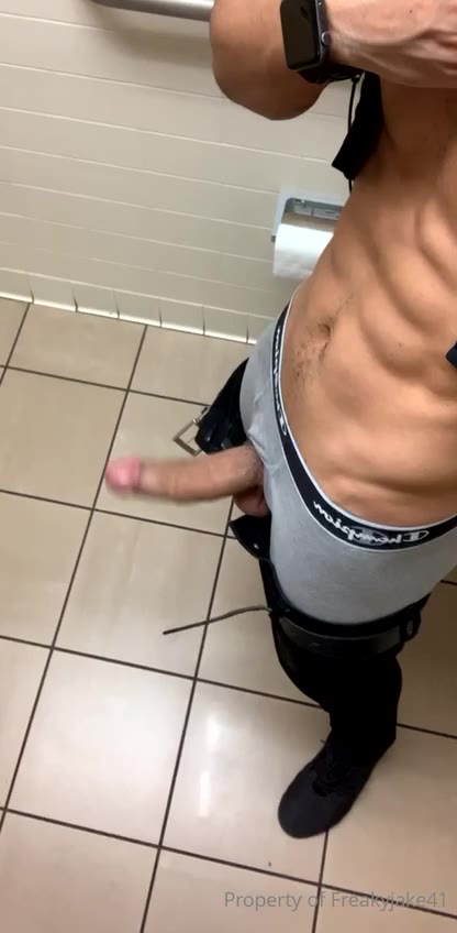 99 Light skinned black hunk freakyjake41 Onlyfans porn