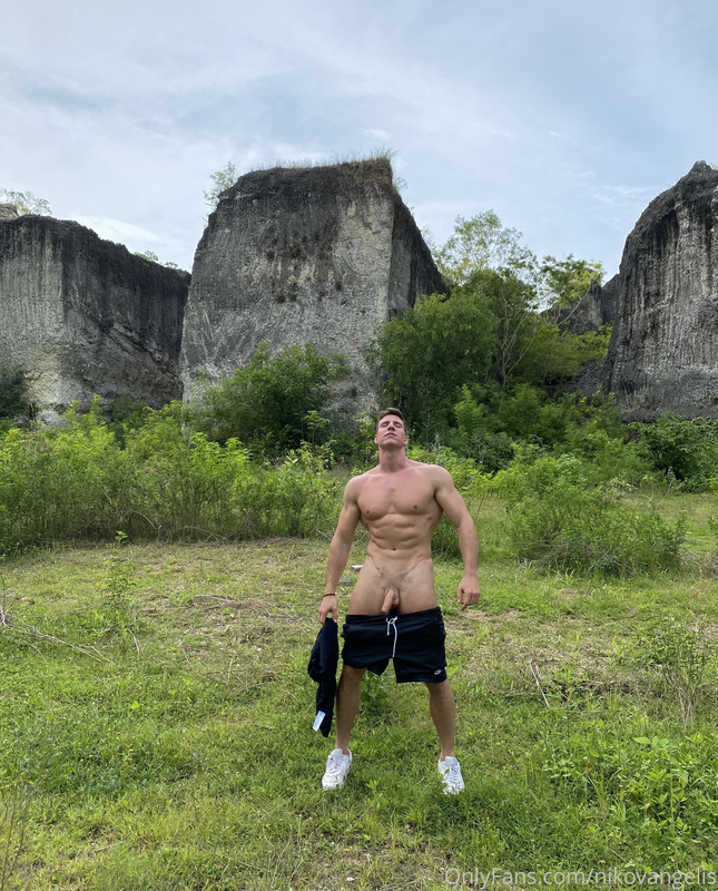 11 Czech hunk Niko Vangelis nikovangelis onlyfans porn