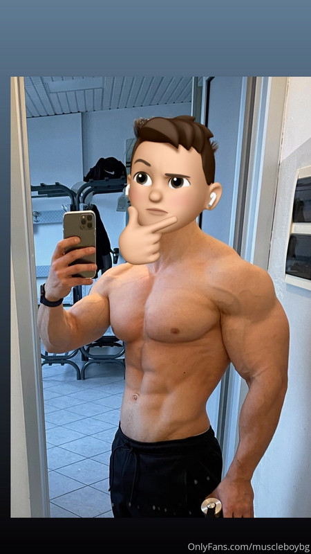 5 MuscleBoyBG Onlyfans LEAKED