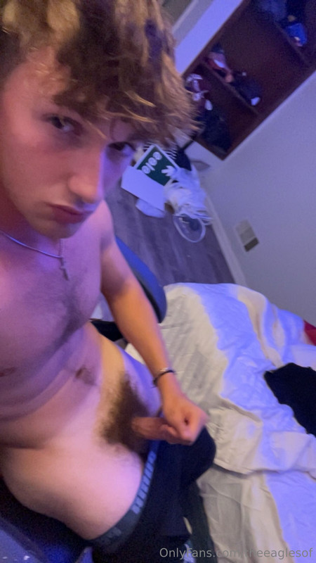 115 College twunk UCLAtwunk theeaglesof onlyfans  porn
