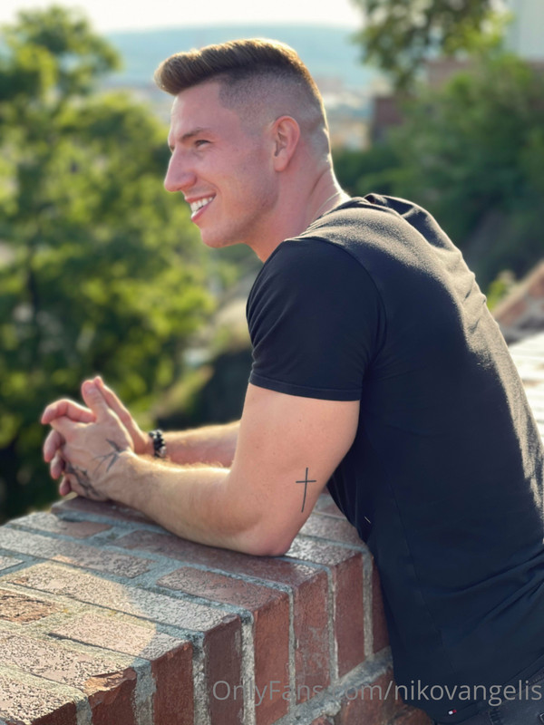 49 Czech hunk Niko Vangelis nikovangelis onlyfans porn