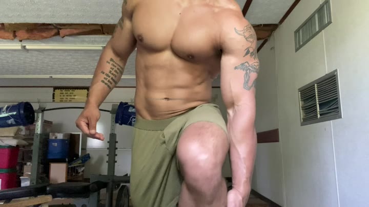 57 Dirty talking big cock muscle hunk Duke Wayne dukewaynexxx Onlyfans porn