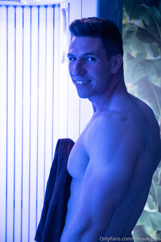 197 Czech hunk Niko Vangelis nikovangelis onlyfans porn