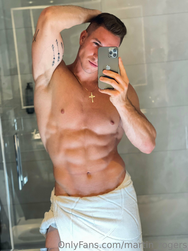 215 Czech hunk Niko Vangelis nikovangelis onlyfans porn
