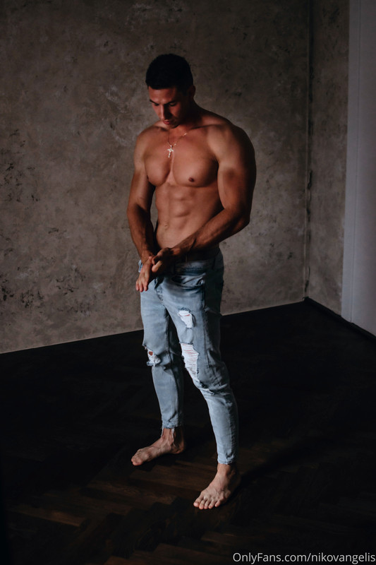 272 Czech hunk Niko Vangelis nikovangelis onlyfans porn