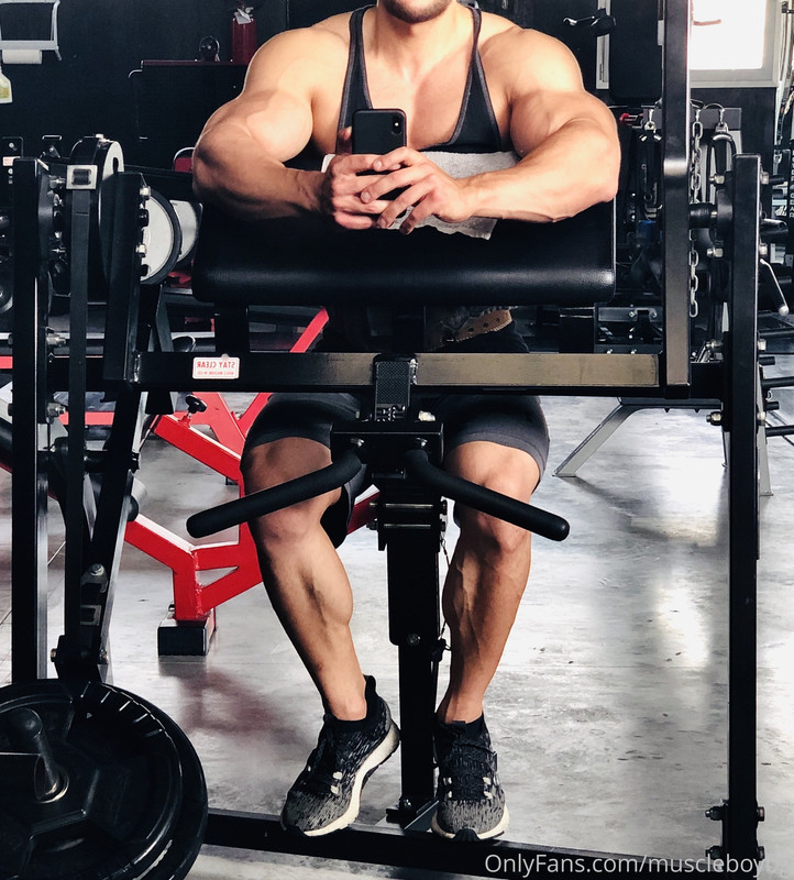 29 MuscleBoyBG Onlyfans LEAKED