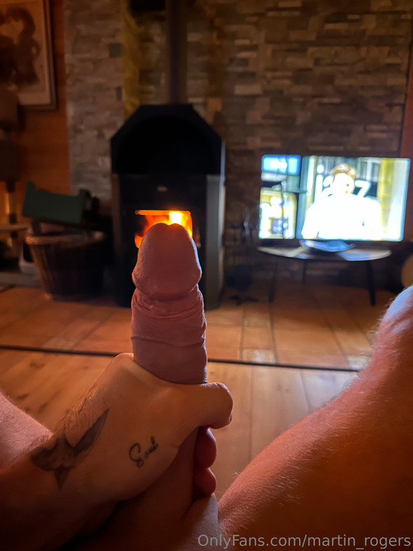 320 Czech hunk Niko Vangelis nikovangelis onlyfans porn