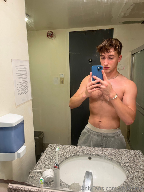 136 College twunk UCLAtwunk theeaglesof onlyfans  porn