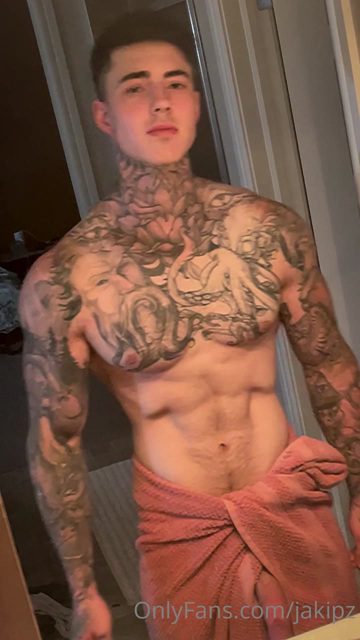 790  humongous cock tiktoker  Jakipz Jake Andrich Onlyfans