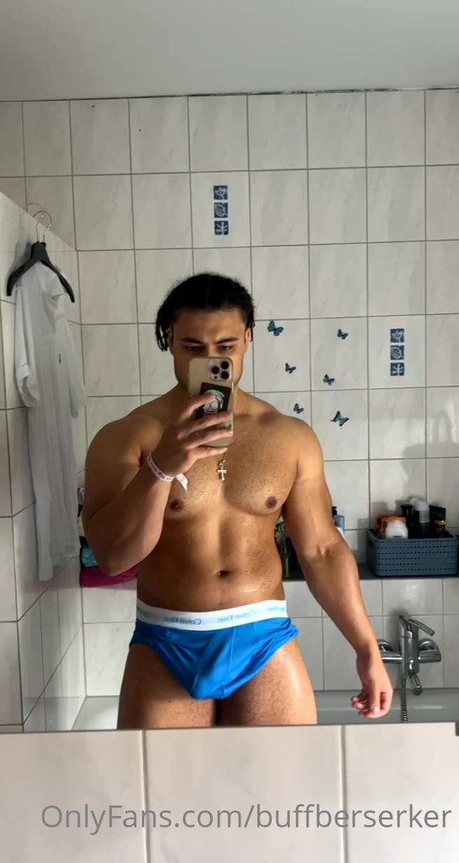 302 Hottie latino Pedro buffberserker buff_weeb OnlyFans Porn
