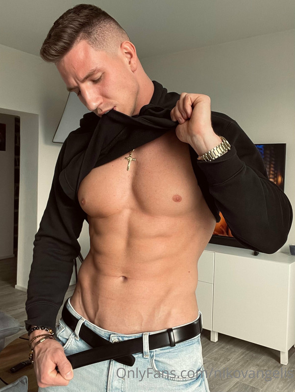 682 Czech hunk Niko Vangelis nikovangelis onlyfans porn