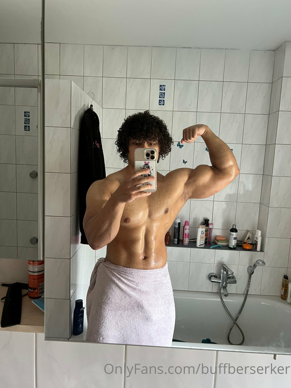 19 Hottie latino Pedro buffberserker buff_weeb OnlyFans Porn