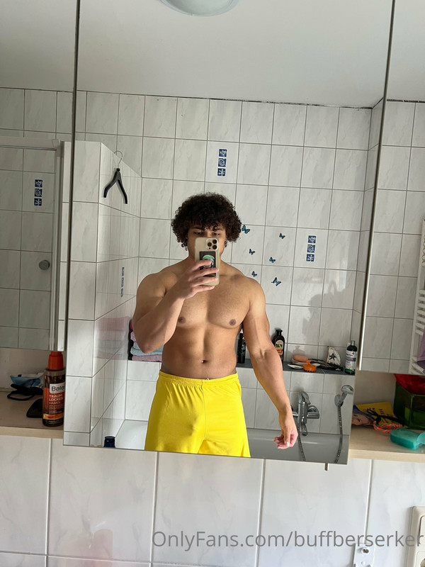 25 Hottie latino Pedro buffberserker buff_weeb OnlyFans Porn