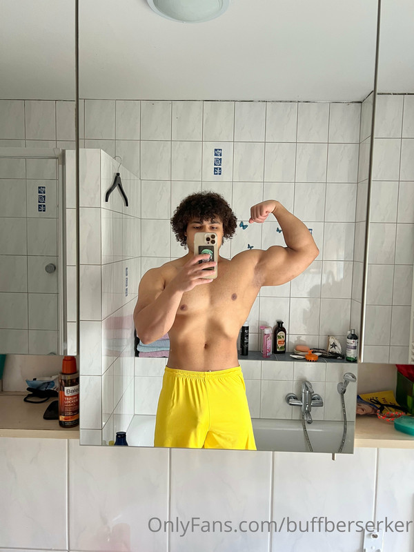 26 Hottie latino Pedro buffberserker buff_weeb OnlyFans Porn