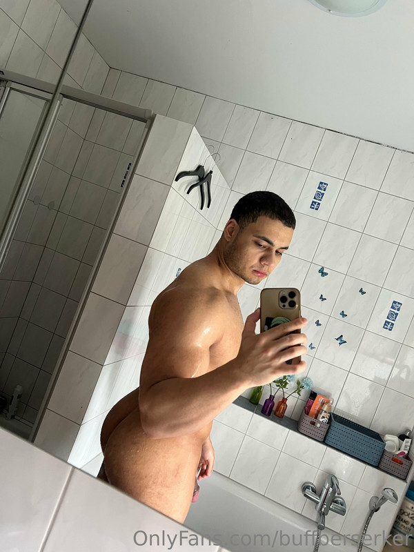 32 Hottie latino Pedro buffberserker buff_weeb OnlyFans Porn