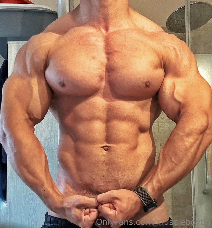 68 MuscleBoyBG Onlyfans LEAKED