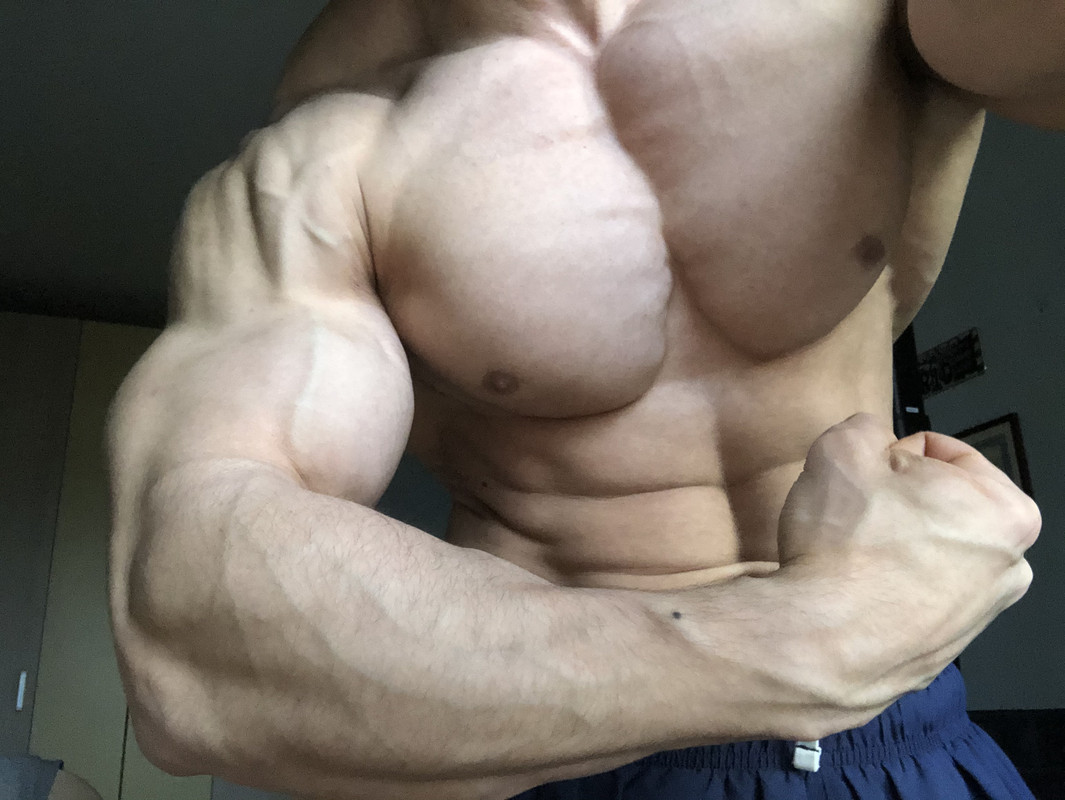 91 MuscleBoyBG Onlyfans LEAKED
