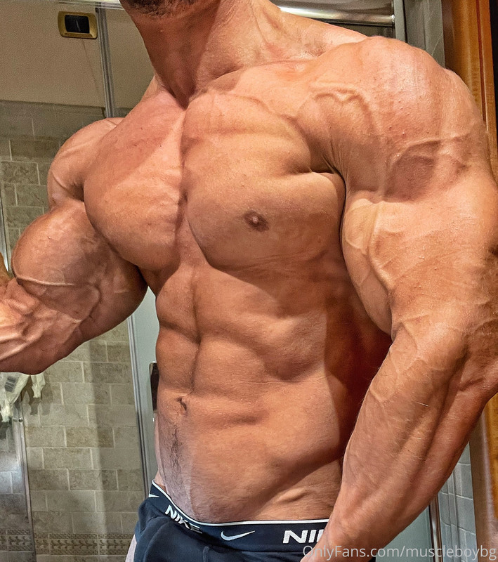 111 MuscleBoyBG Onlyfans LEAKED