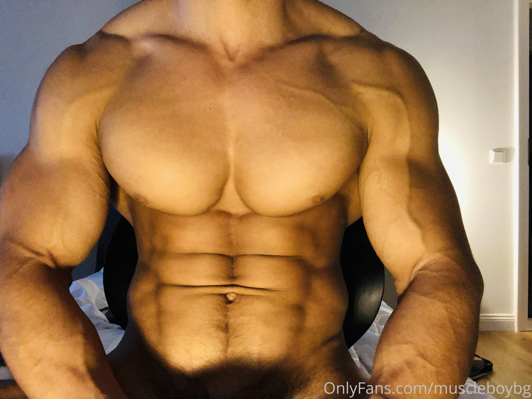 142 MuscleBoyBG Onlyfans LEAKED