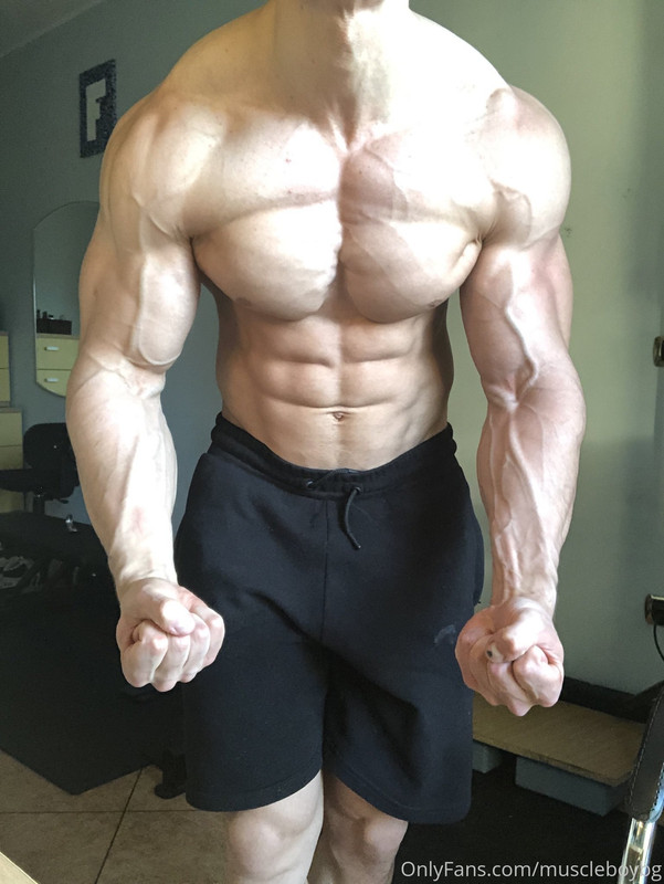 146 MuscleBoyBG Onlyfans LEAKED