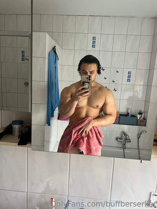 211 Hottie latino Pedro buffberserker buff_weeb OnlyFans Porn