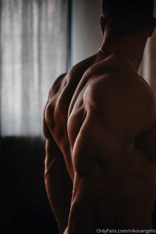 745 Czech hunk Niko Vangelis nikovangelis onlyfans porn