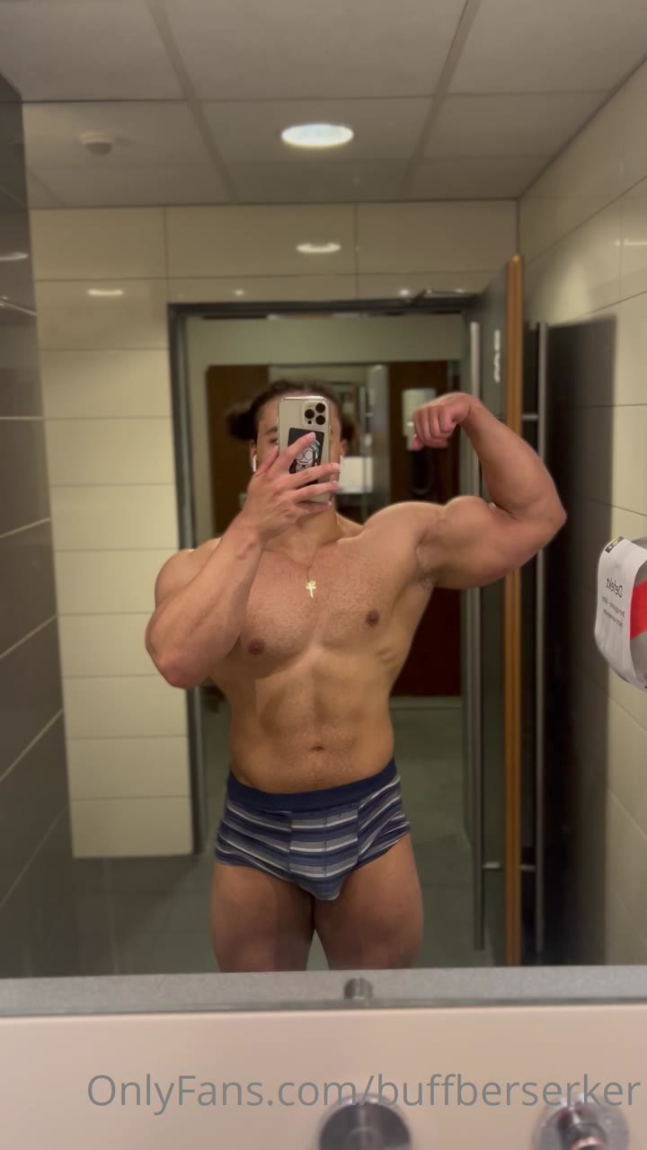 328 Hottie latino Pedro buffberserker buff_weeb OnlyFans Porn