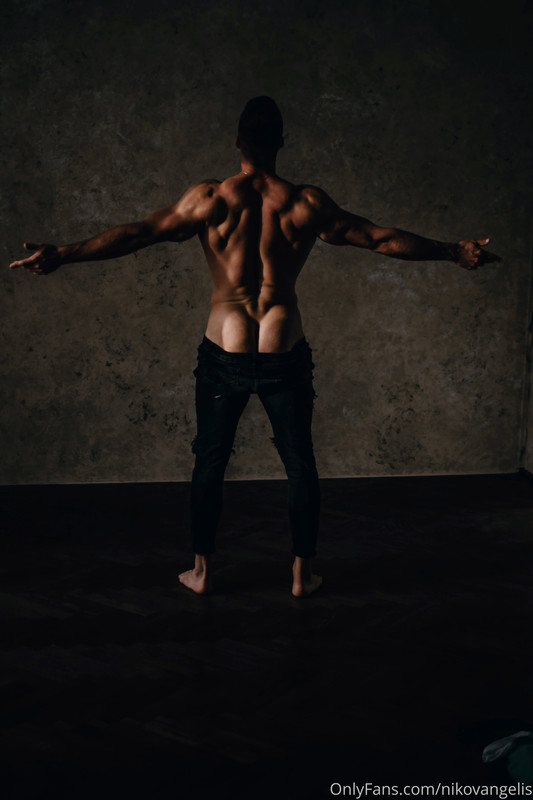 764 Czech hunk Niko Vangelis nikovangelis onlyfans porn
