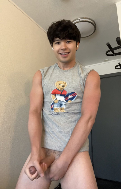 11 Smiley Hottie Nick Fenway nickfenway bluebenz onlyfans cum