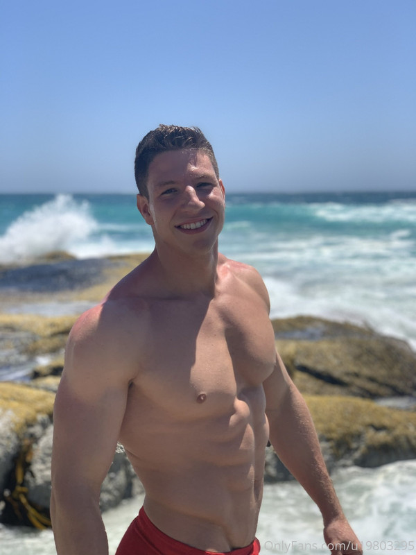 792 Czech hunk Niko Vangelis nikovangelis onlyfans porn