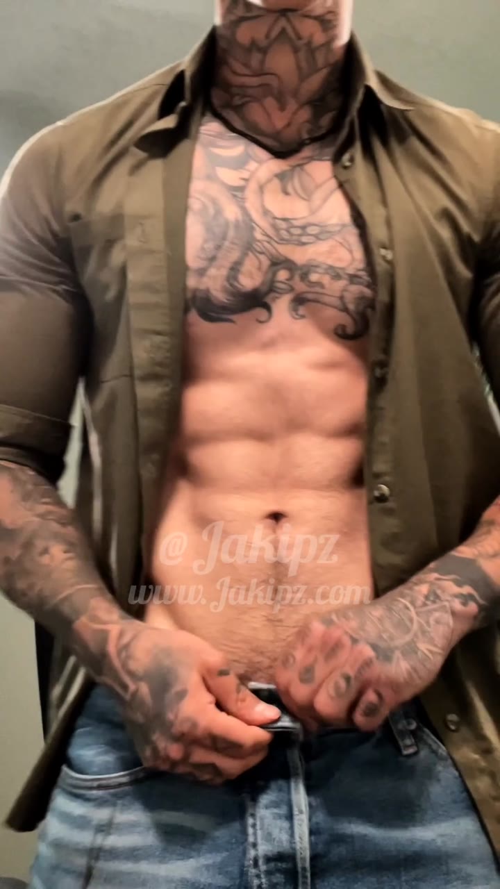 780  humongous cock tiktoker  Jakipz Jake Andrich Onlyfans
