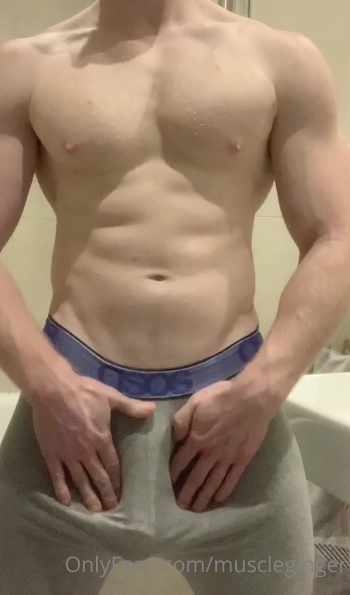 498 hung ginger bodybuilder David muscleginger onlyfans leaked
