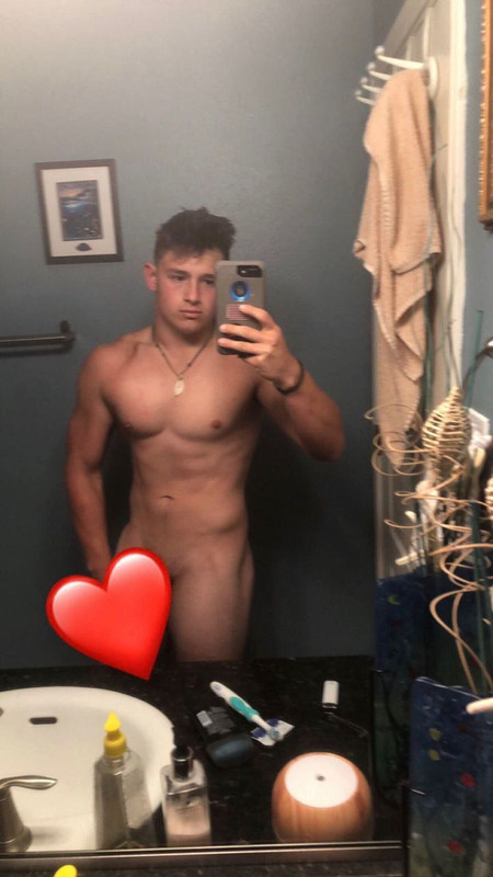 12 Washington State university Cougars football player Durham Harris leaked