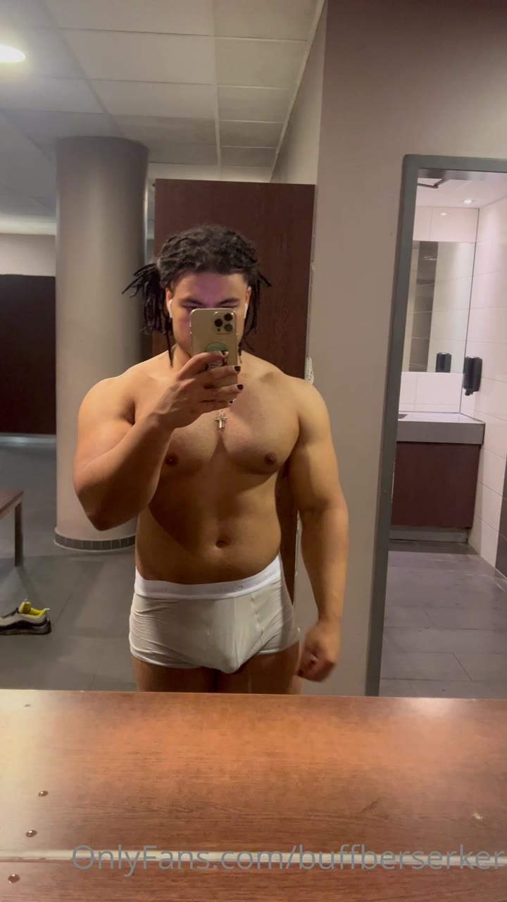 320 Hottie latino Pedro buffberserker buff_weeb OnlyFans Porn