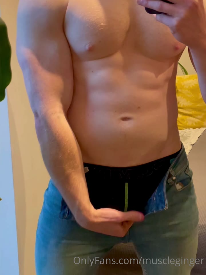 477 hung ginger bodybuilder David muscleginger onlyfans leaked