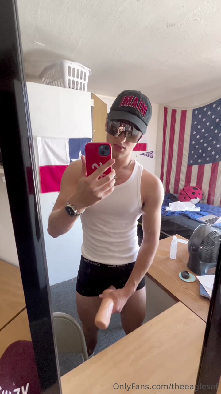 20 College twunk UCLAtwunk theeaglesof onlyfans  porn