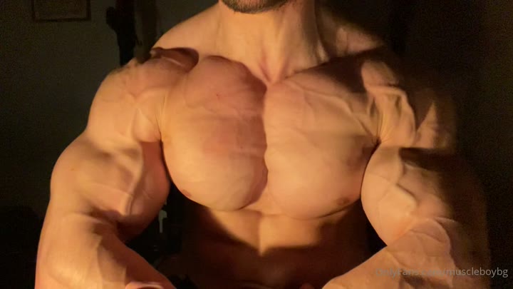 195 MuscleBoyBG Onlyfans LEAKED