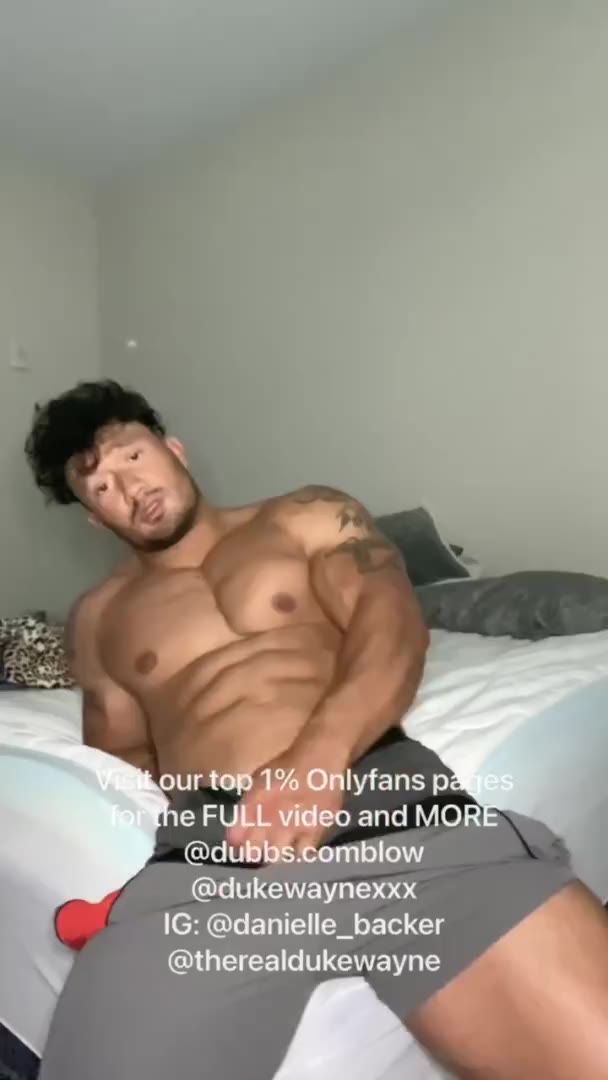45 Dirty talking big cock muscle hunk Duke Wayne dukewaynexxx Onlyfans porn
