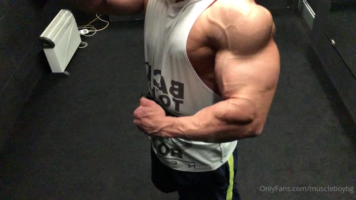 221 MuscleBoyBG Onlyfans LEAKED