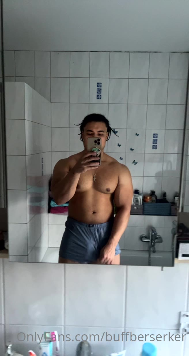 330 Hottie latino Pedro buffberserker buff_weeb OnlyFans Porn
