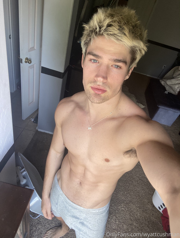 72 Fitness Model Wyatt Cushman  wyattcushman OnlyFans leaked