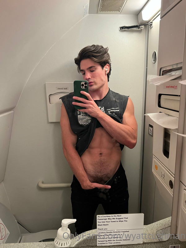 110 Fitness Model Wyatt Cushman  wyattcushman OnlyFans leaked