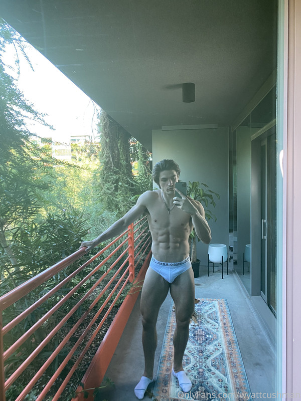 220 Fitness Model Wyatt Cushman  wyattcushman OnlyFans leaked