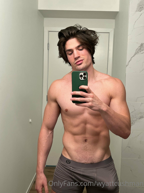 242 Fitness Model Wyatt Cushman  wyattcushman OnlyFans leaked
