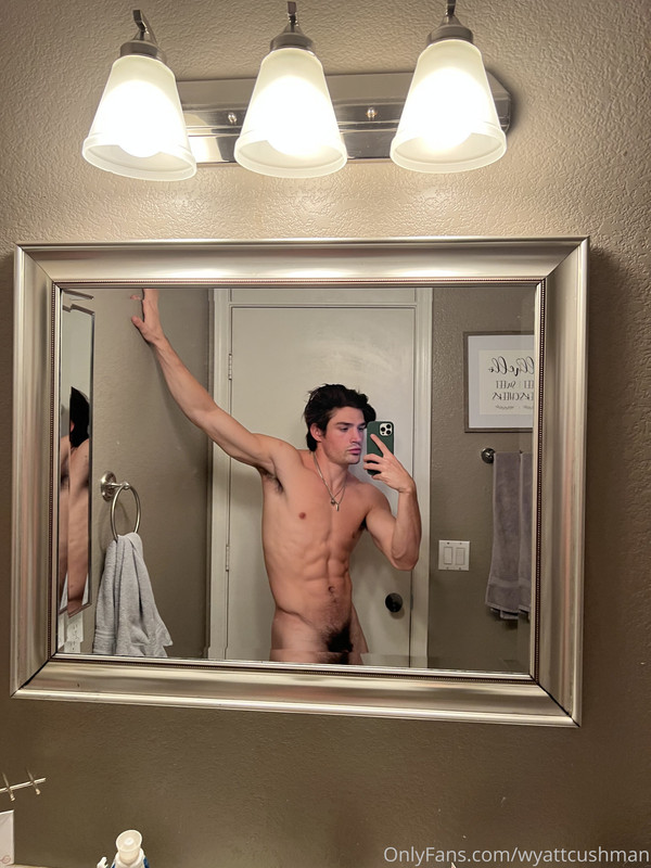 243 Fitness Model Wyatt Cushman  wyattcushman OnlyFans leaked