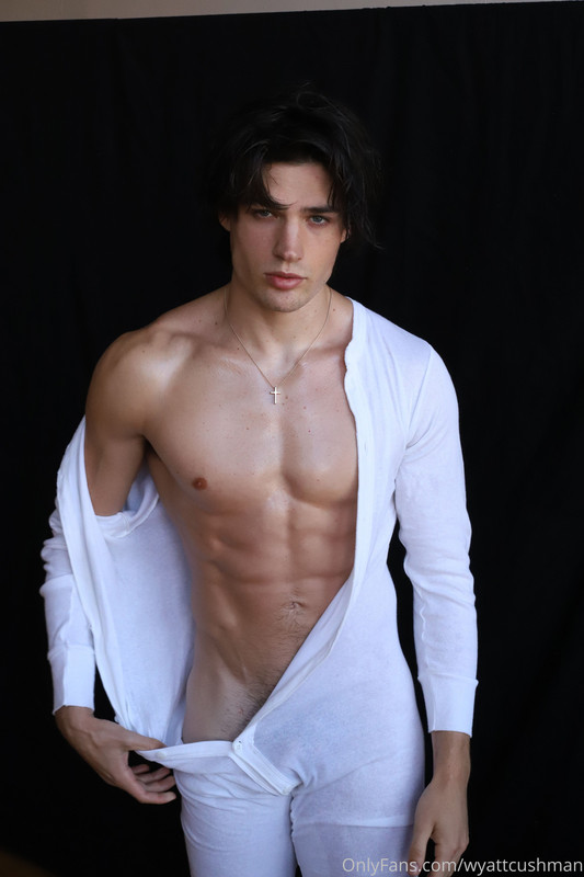 300 Fitness Model Wyatt Cushman  wyattcushman OnlyFans leaked