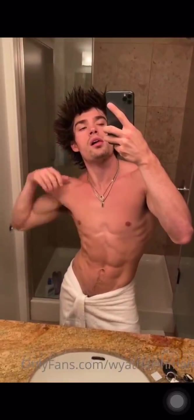 424 Fitness Model Wyatt Cushman  wyattcushman OnlyFans leaked